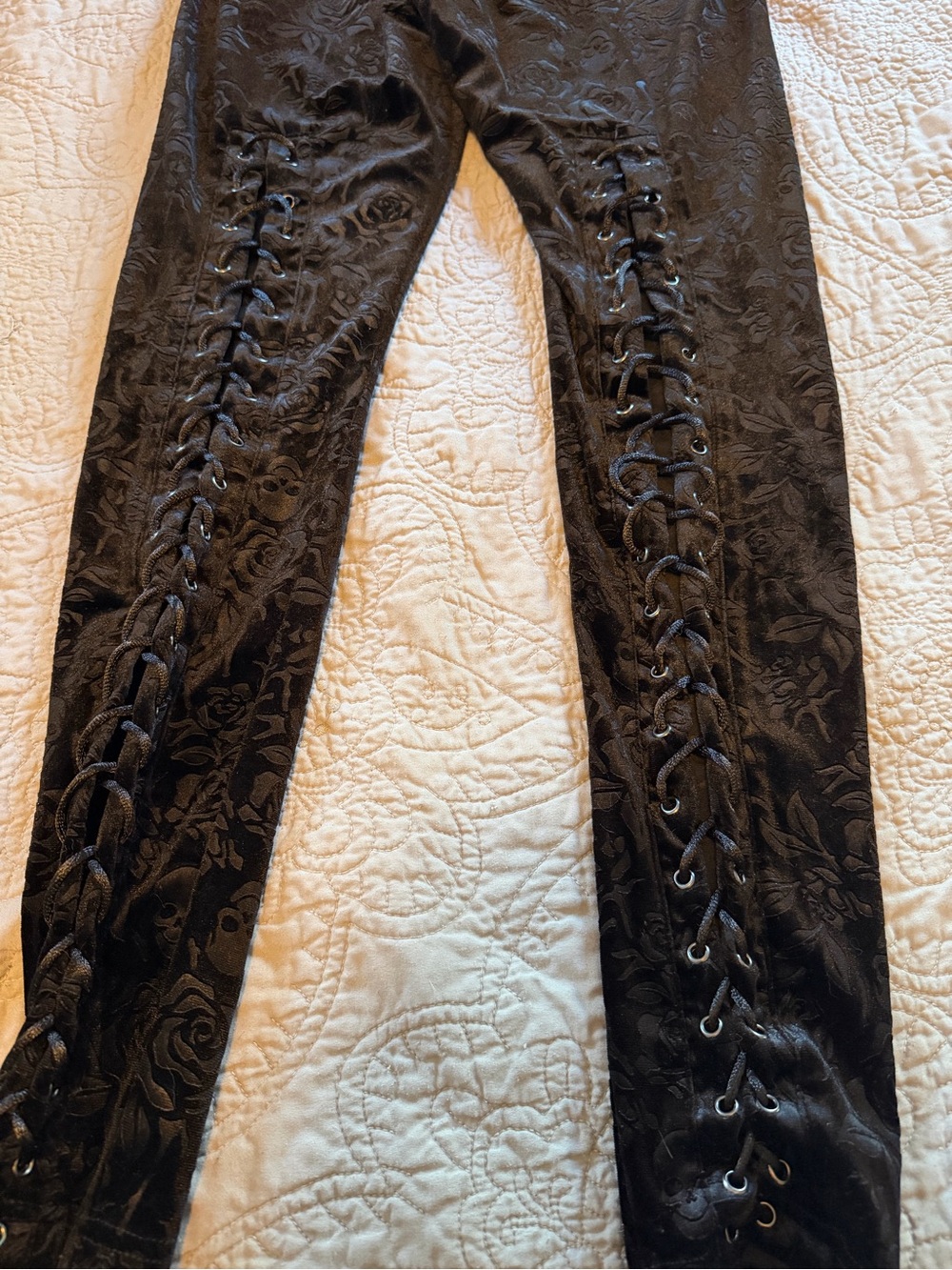 Killstar Jacquard lace-up Leggings